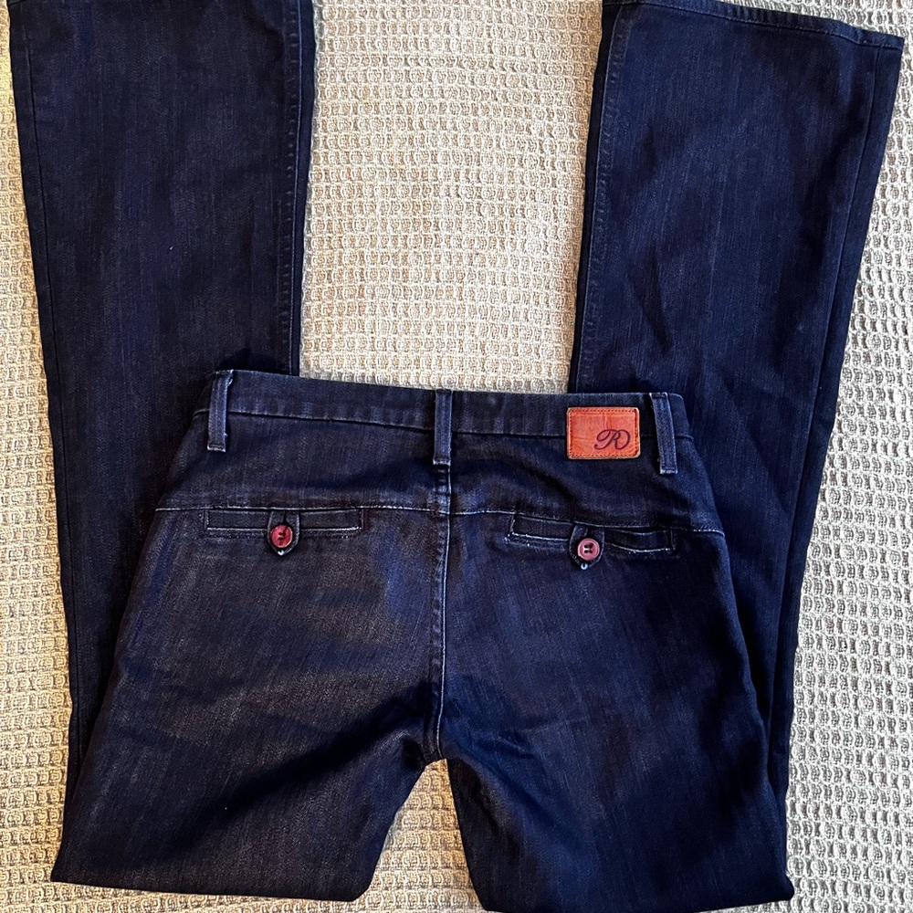 Pre Own Raven Denim Mackensie Blue Color.$ 30 - Gem